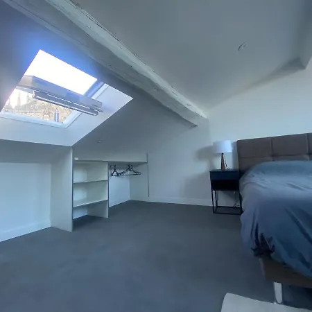 Superbe Atypique Combles - Neuf Avec Vue アパート